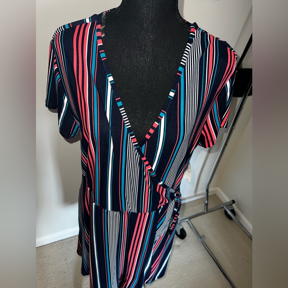 💕 *NWT* No Boundaries Striped Short Sleeve Wrap Dress Size XXXL - Picture 2 of 5